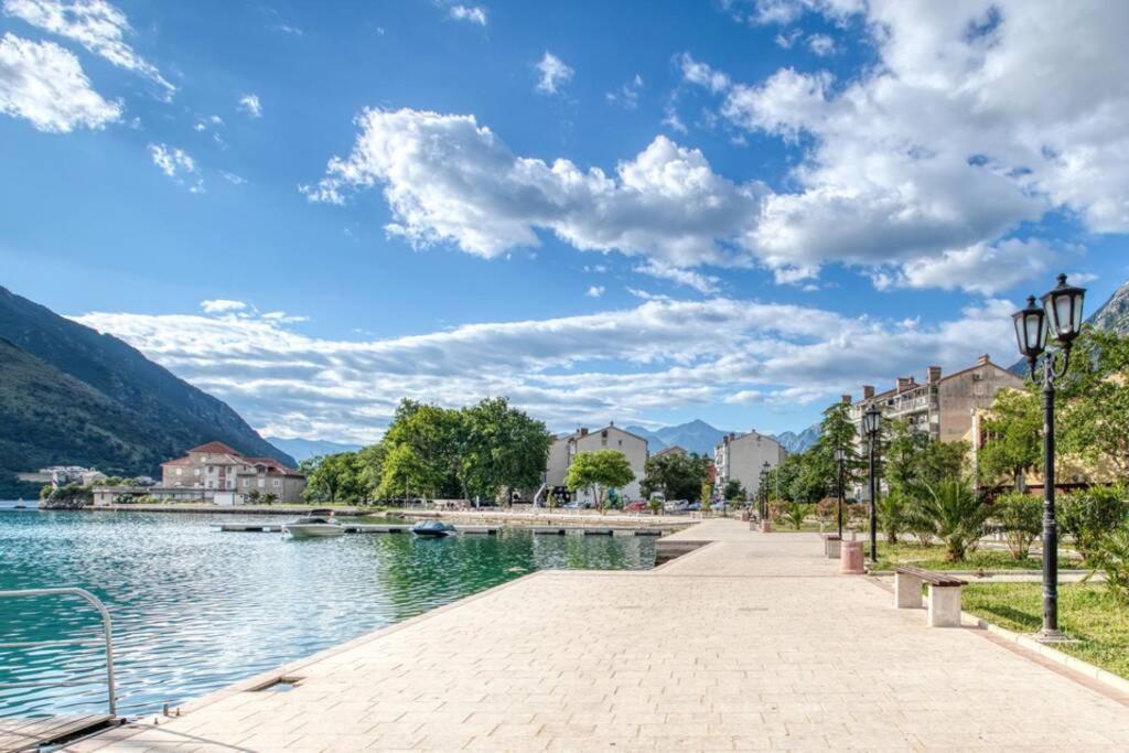 Apartment Milos Kotor Luaran gambar